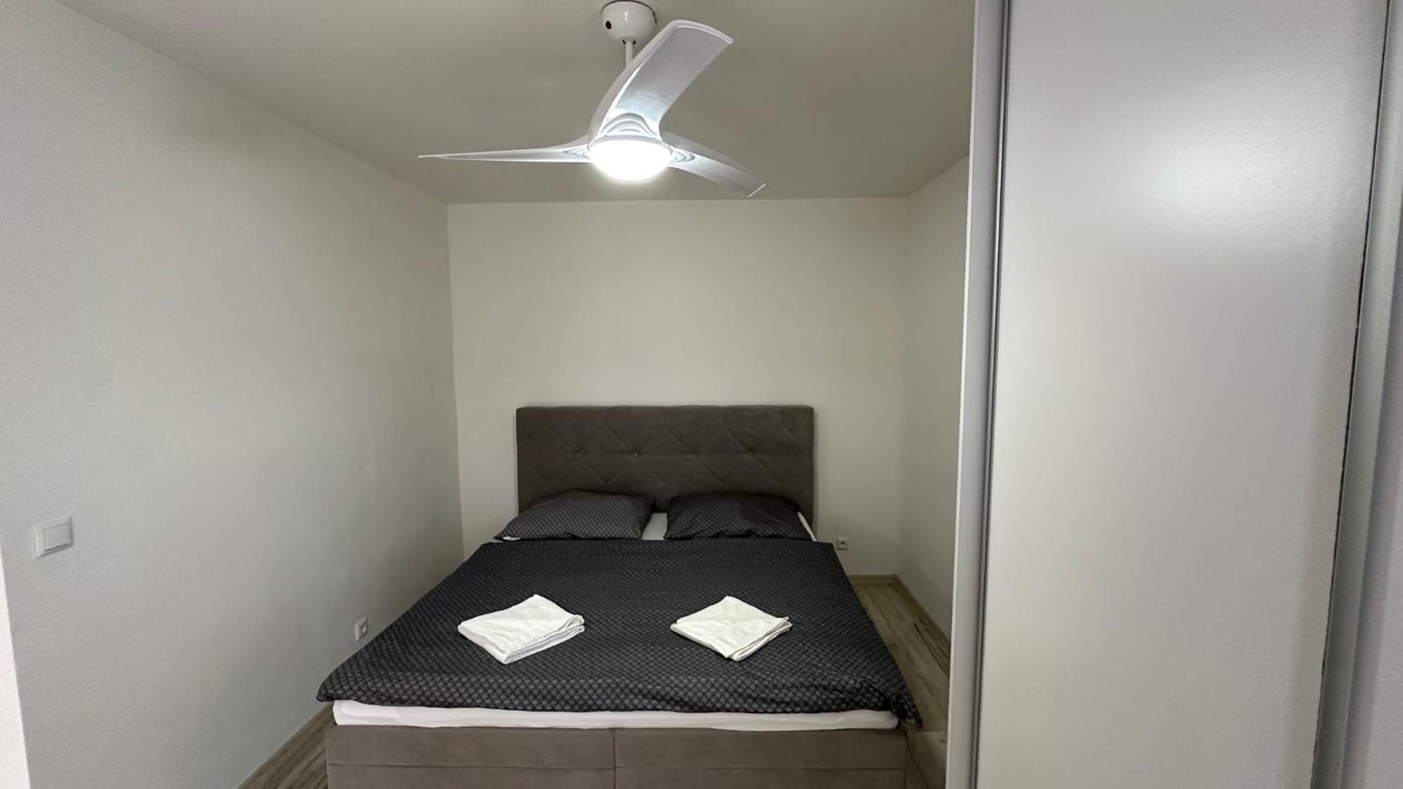 2 Room Apartment With Balcony Liptovský Mikuláš Dış mekan fotoğraf